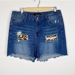 Judy Blue Shorts Medium Denim Jean High Waist Leopard Patch Distressed Size 2XL